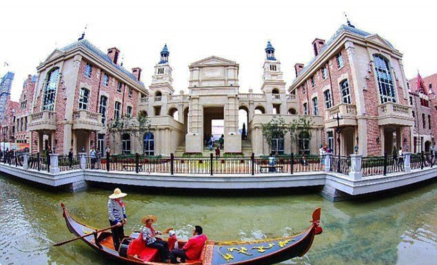 Μία βόλτα στη Βενετία της Κίνας -Ξόδεψαν σχεδόν 700 εκατ. ευρώ για να αντιγράψουν την αυθεντική [εικόνες] | iefimerida.gr 2