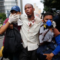 Είκοσι νεκροί στη Βενεζουέλα στις διαδηλώσεις κατά Μαδούρο -11 μόνο την Πέμπτη [εικόνες] | iefimerida.gr 5