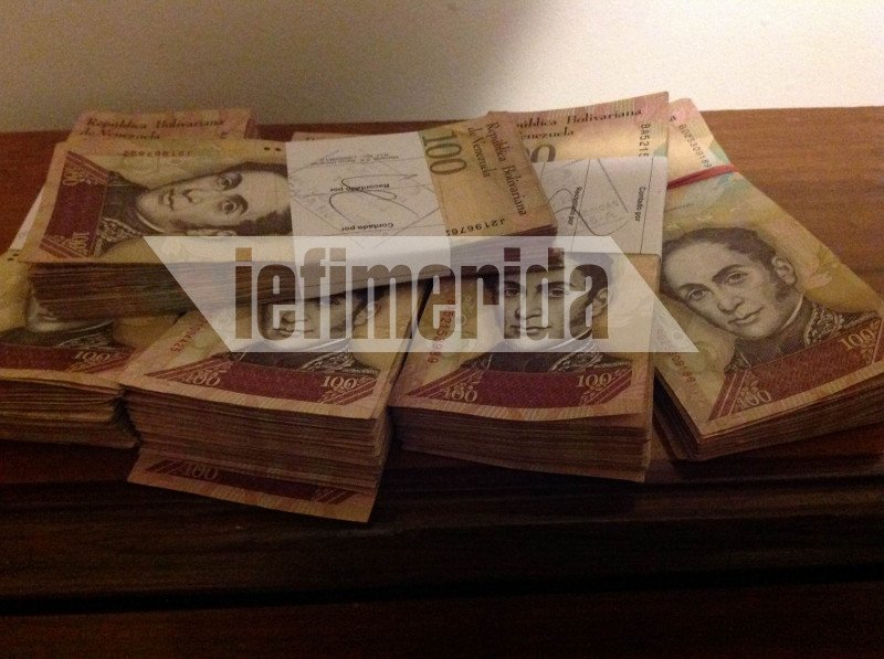 Ο Μαδούρο τυπώνει χαρτονομίσματα μεγαλύτερης αξίας -Οργιο φημών για χρεοκοπία [εικόνες] | iefimerida.gr 1