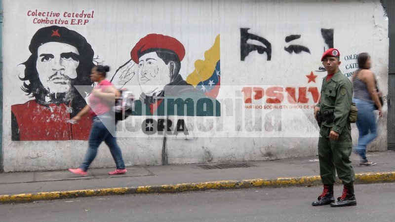 Ο Μαδούρο τυπώνει χαρτονομίσματα μεγαλύτερης αξίας -Οργιο φημών για χρεοκοπία [εικόνες] | iefimerida.gr 6