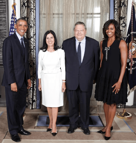 Το ζεύγος Βενιζέλου ποζάρει με τους Ομπάμα -Η αμηχανία του προέδρου του ΠΑΣΟΚ δίπλα στην χαλαρή Μισέλ [εικόνα] | iefimerida.gr 0