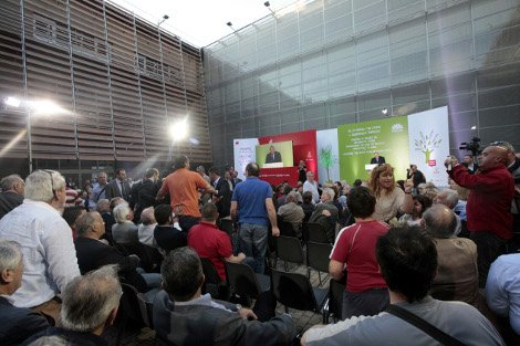 Ενταση με μικρομολογιούχους στην ομιλία Βενιζέλου: Χάσαμε τα σπίτια και τις αποταμιεύσεις μας [εικόνες] | iefimerida.gr 1