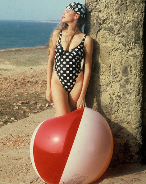 Αγνώριστη η Σοφία Βεργκάρα στα 20 -Αγουρη, ξανθιά, με λευκό δέρμα, αποστεωμένη [εικόνες] | iefimerida.gr 2