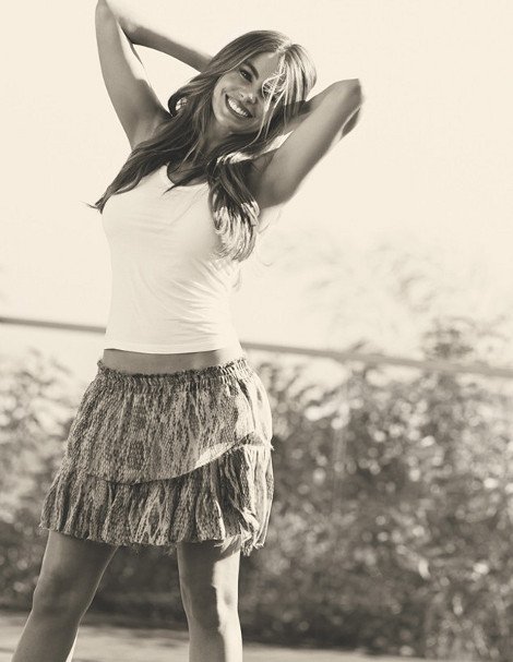 Αποστομωτική η Σοφία Βεργκάρα: Εκνευρίζομαι να μιλάνε μόνο για το στήθος μου -Εχω και υπέροχα οπίσθια [εικόνες] | iefimerida.gr 1