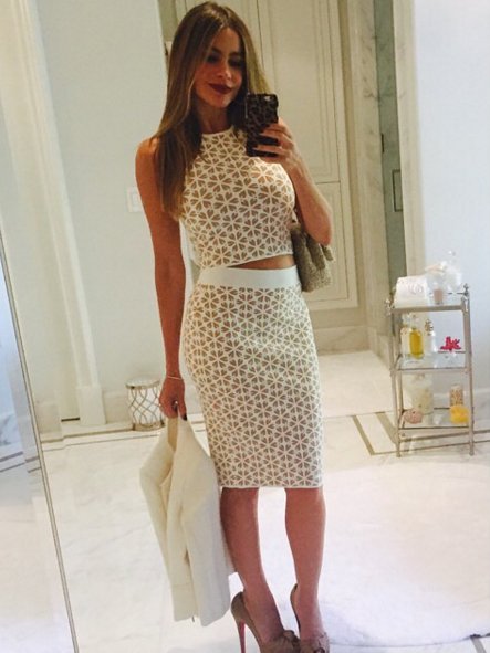 Τι να φορέσετε αν έχετε μεγάλο στήθος -Τα trends του καλοκαιριού [εικόνες] | iefimerida.gr 1