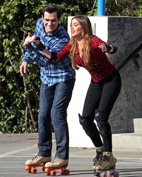 Η Σοφία Βεργκάρα προσπαθεί να κάνει πατίνια και δίνει τροφή για σκέψεις [εικόνες] | iefimerida.gr 0