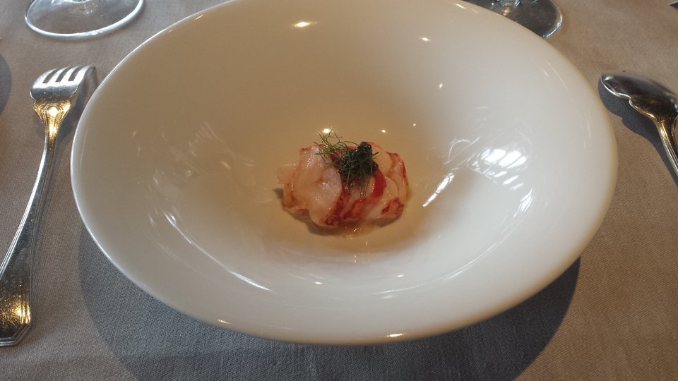 Ο Μακρόν θα κάνει πλάκα στον Τραμπ: Θα τον ταΐσει ωμό αστακό στον Πύργο του Αϊφελ [εικόνες] | iefimerida.gr 3