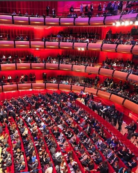 Η Μαρίνα Βερνίκου κατάφερε να φωτογραφίσει τον Μπαράκ Ομπάμα [εικόνες]  | iefimerida.gr 0