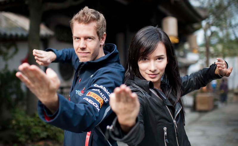 Θρίαμβος της Mercedes για την pole position της Φόρμουλα 1 στη Σαγκάη [εικόνες] | iefimerida.gr 1