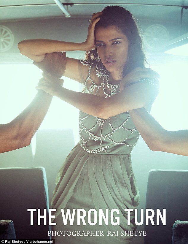 Σάλος και κατακραυγή στην Ινδία με φωτογράφο που αναπαριστά βιασμό μιας γυναίκας μέσα σε λεωφορείο [εικόνες]  | iefimerida.gr 1