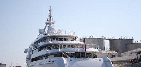 Αυτό είναι το υπερπολυτελές γιοτ Vibrant Curiosity που έχει θαμπώσει τους πάντες στη Μύκονο [εικόνες&βίντεο] | iefimerida.gr 3