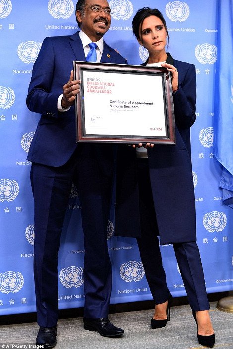 Η δυναμική ομιλία της Βικτόρια Μπέκαμ στον ΟΗΕ: «Είμαι γυναίκα, μητέρα και έχω φωνή που ο κόσμος θα ακούσει» [εικόνες] | iefimerida.gr 3