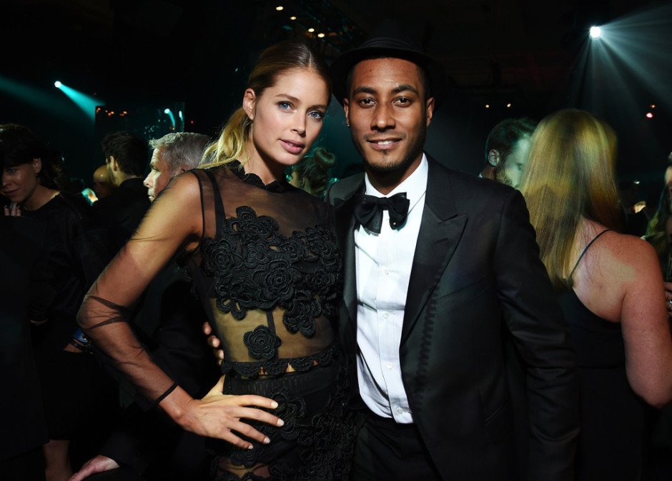 Οι «άγγελοι» δεν ντύνονται ποτέ -Τα κορίτσια της Victoria's Secret άναψαν φωτιές στο πάρτι μετά το σόου [εικόνες] | iefimerida.gr 6