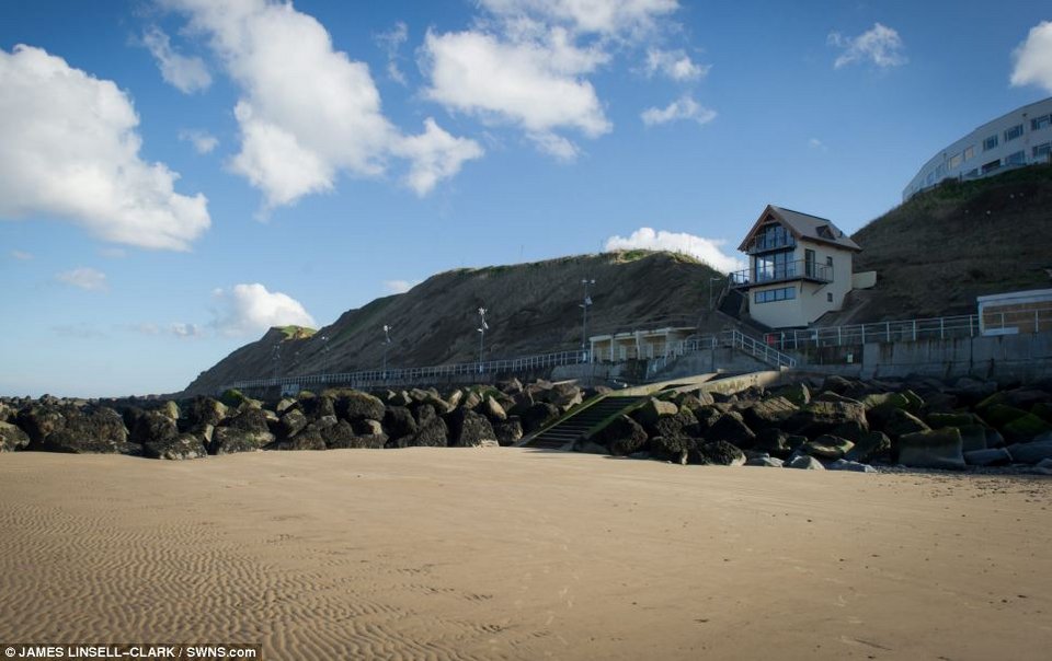 Μεταμόρφωσε μια βικτωριανή τουαλέτα σε χλιδάτο σπίτι -Καρέ-καρέ η απίστευτη αλλαγή [εικόνες] | iefimerida.gr 2