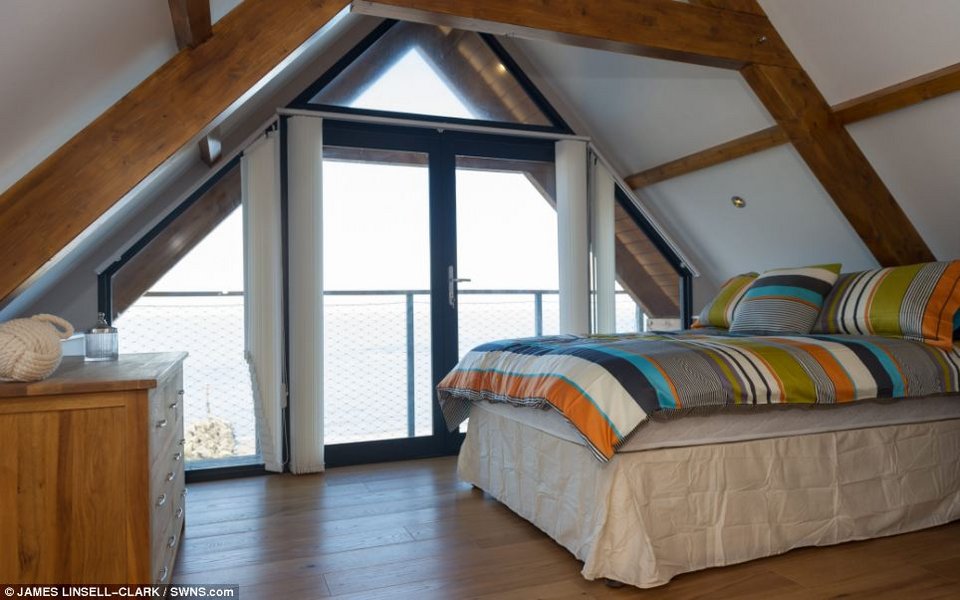 Μεταμόρφωσε μια βικτωριανή τουαλέτα σε χλιδάτο σπίτι -Καρέ-καρέ η απίστευτη αλλαγή [εικόνες] | iefimerida.gr 6