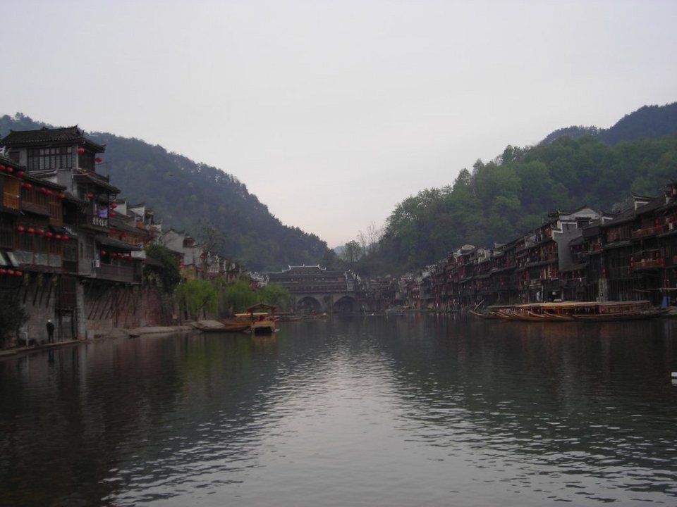 Η παραμυθένια πόλη των 1.300 ετών που είναι καλυμμένη από πράσινα και γκρι βρύα [εικόνες] | iefimerida.gr 1