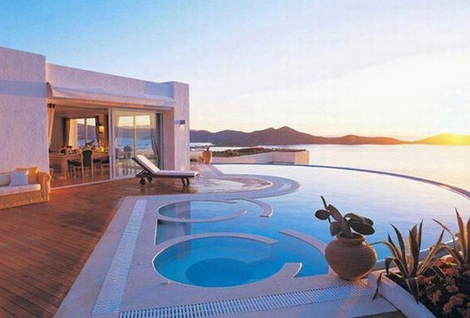 Ιδού οι δέκα ωραιότερες βίλες στον κόσμο – Κρήτη και Σαντορίνη σε πρώτο πλάνο [εικόνες] | iefimerida.gr 0