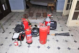 Τι βρήκε η ΕΛ.ΑΣ στη «Βίλα Κάλλας» [εικόνες&βίντεο] | iefimerida.gr 7