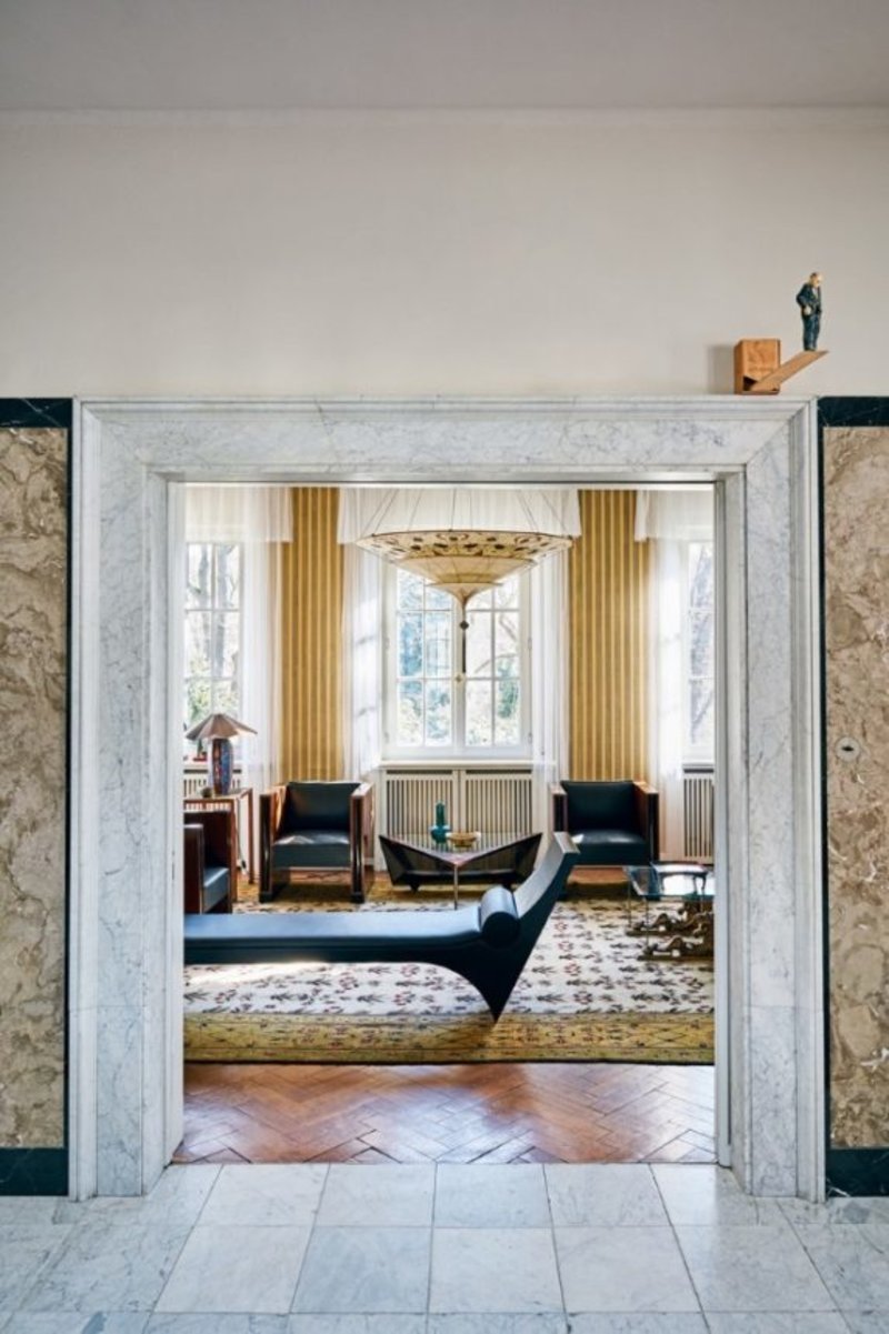 Η Villa Jaco, μάλιστα, έχει ανακηρυχθεί από τους New York Times το πιο όμορφο σπίτι που έχει δημιουργήσει ποτέ ο Karl Lagerfeld