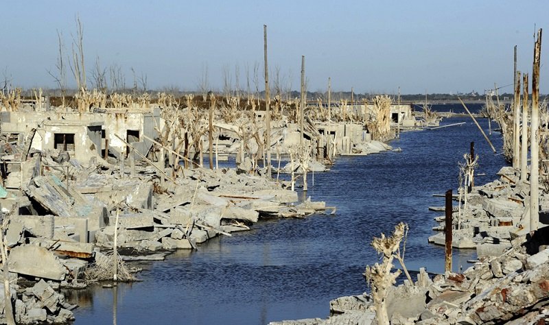 Σύγχρονη Ατλαντίδα: Οδοιπορικό στη βυθισμένη πολιτεία της Αργεντινής [εικόνες] | iefimerida.gr 0