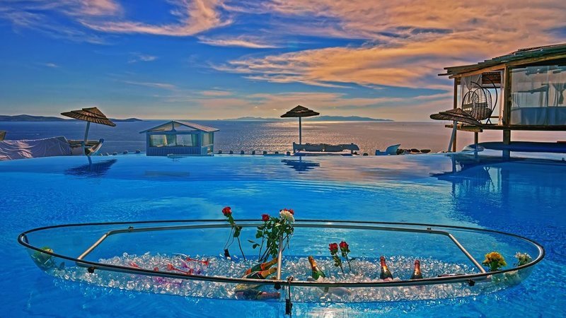 Business Insider: Ετσι μοιάζουν οι διακοπές 1 εκατ. δολαρίων στη Μύκονο -Τρελή ζωή [εικόνες] | iefimerida.gr 2