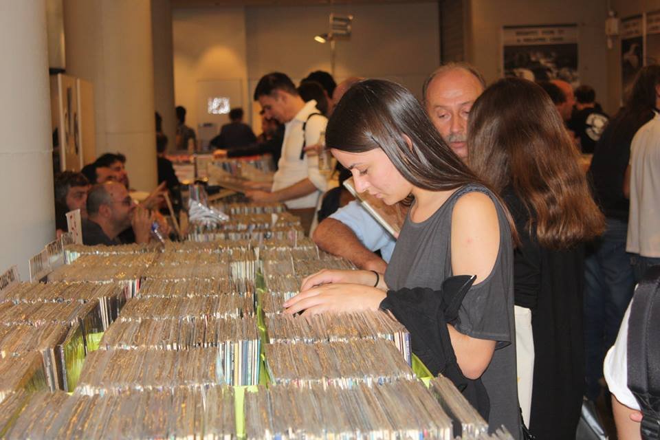 Το Vinyl is Back πάει Θεσσαλονίκη -To ορίτζιναλ παζάρι δίσκων βινυλίου [πρόγραμμα]  | iefimerida.gr 1