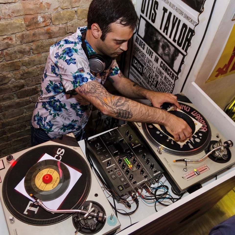 Το Vinyl is Back πάει Θεσσαλονίκη -To ορίτζιναλ παζάρι δίσκων βινυλίου [πρόγραμμα]  | iefimerida.gr 4