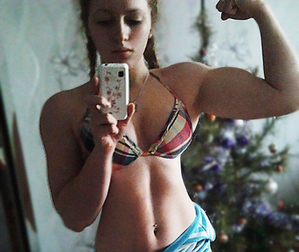 Πριν σας πέσει η γλώσσα με το πρόσωπό της, περιμένετε πρώτα να δείτε και το υπόλοιπο σώμα - Θα εκπλαγείτε [εικόνες] | iefimerida.gr 9