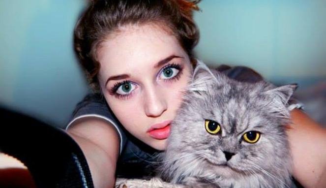 Πριν σας πέσει η γλώσσα με το πρόσωπό της, περιμένετε πρώτα να δείτε και το υπόλοιπο σώμα - Θα εκπλαγείτε [εικόνες] | iefimerida.gr 11