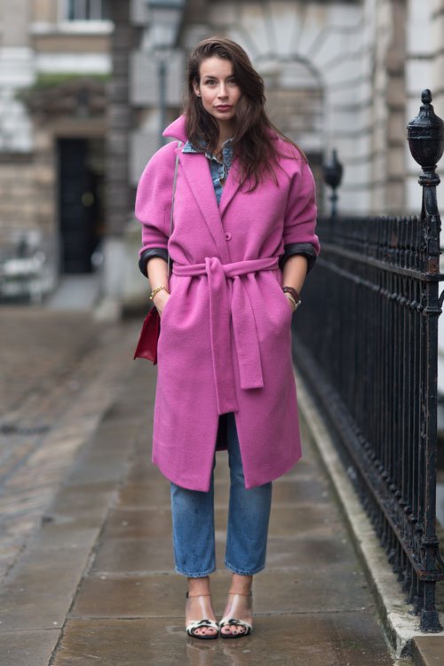 Το ροζ ταιριάζει σε όλες: Πώς να το φορέσεις για να μη μοιάζεις με barbie -5 τρόποι [εικόνες] | iefimerida.gr 4