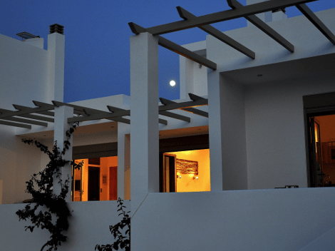 Η βουλευτής της ΔΗΜΑΡ Νίκη Φούντα έγινε ξενοδόχος -Πολυτελείς κατοικίες σε βιομηχανικό στιλ με απέραντη θέα στον Αμβρακικό [εικόνες] | iefimerida.gr 4