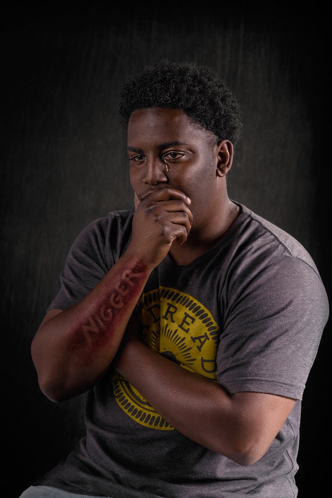 Σκληρές εικόνες λεκτικής κακοποίησης -Η βία των λέξεων αφήνει τα ίδια σημάδια με τη σωματική [εικόνες] | iefimerida.gr 0