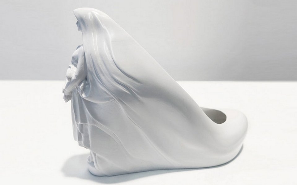 Καλλιτέχνης έκανε τις πρώην του... γόβες -Δώδεκα σχέδια εμπνευσμένα από τις γυναίκες του [εικόνες] | iefimerida.gr 6