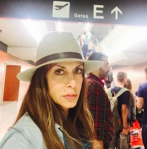 Η Αννα Βίσση χωρίς ρετούς -Στο αεροδρόμιο χωρίς ίχνος μακιγιάζ [εικόνα] | iefimerida.gr 0