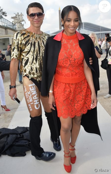 Vitalii Sediuk -Ο Ουκρανός δημοσιογράφος που ορμάει και χαϊδεύει τους σταρ [εικόνες] | iefimerida.gr 3