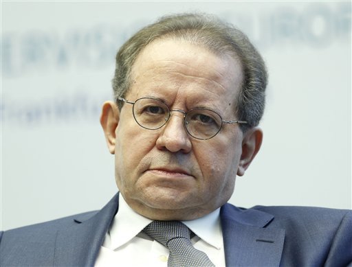 Η Μέρκελ προορίζει τον Ντε Γκίντος για αντιπρόεδρο της ΕΚΤ -Ο μεγαλοπρεπής μισθός που θα λάβει | iefimerida.gr 0