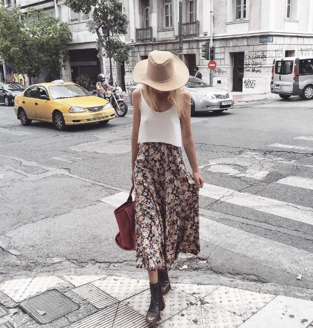 Η Ρωσίδα βασίλισσα του Youtube ποστάρει μαγεμένη από την Ελλάδα [εικόνες] | iefimerida.gr 10