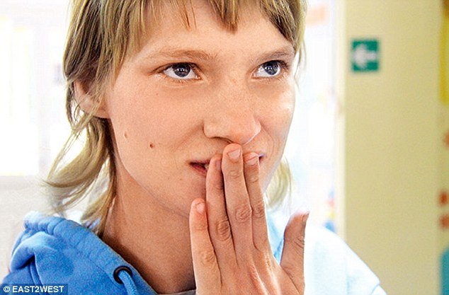 Εδιωξαν από καφετέρια τη διπολική αδελφή της Νατάλια Βοντιάνοβα [εικόνες] | iefimerida.gr 2