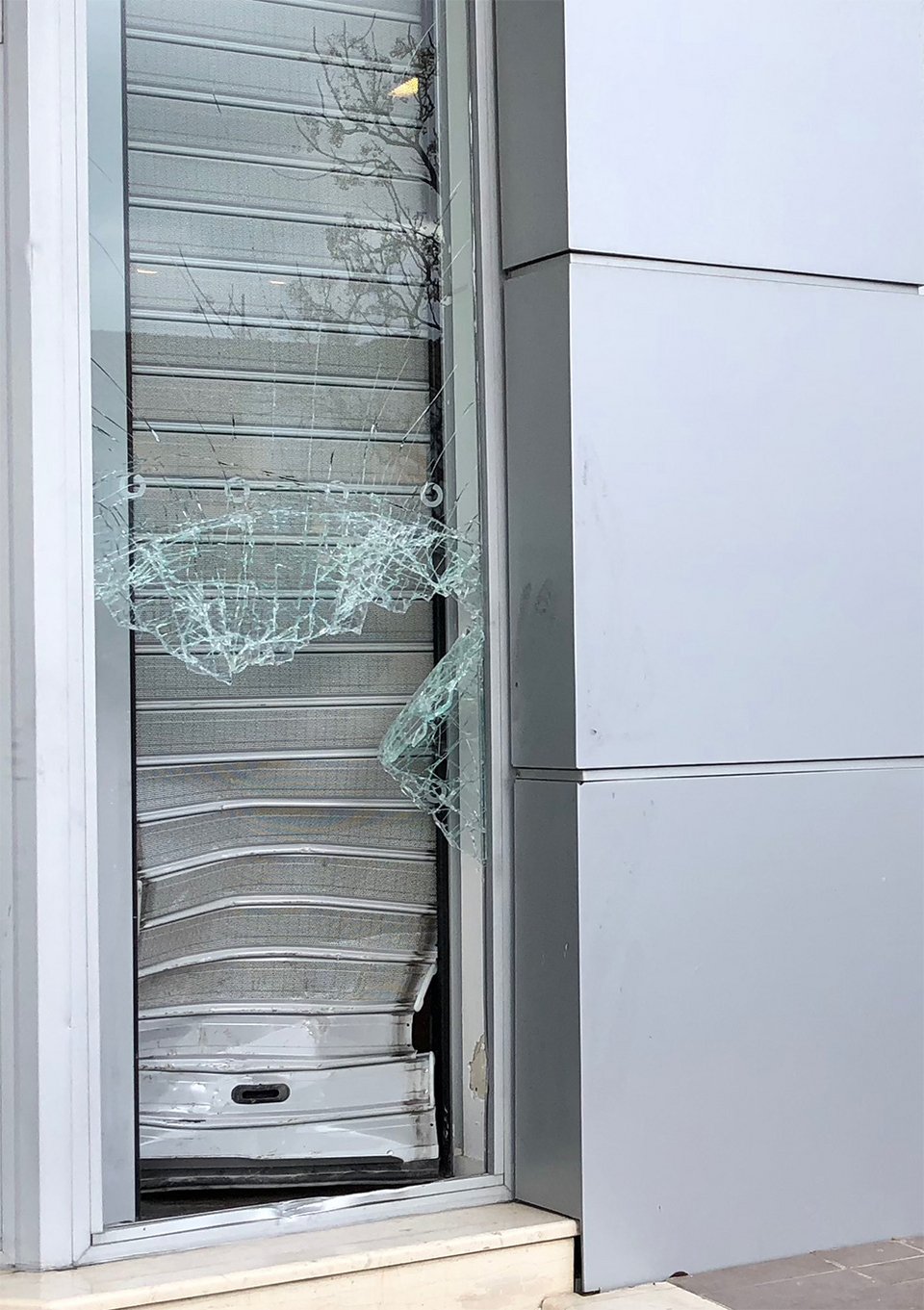 Vodafone: Σπείρα διαρρηκτών «χτύπησε» σε Κορωπί, Παιανία και Νέα Μάκρη [εικόνες] | iefimerida.gr 1