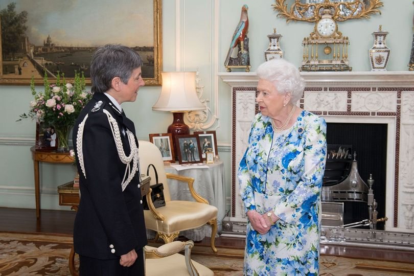 Η γυναίκα που ανέτρεψε τα δεδομένα στα εξώφυλλα της Vogue -Μεσήλικας με ρυτίδες [εικόνες]  | iefimerida.gr 3