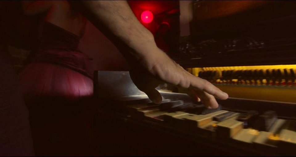 Η multimedia παράσταση-αφιέρωμα στη ζωή και το έργο του Λευτέρη Βογιατζή [εικόνες & βίντεο]  | iefimerida.gr 0