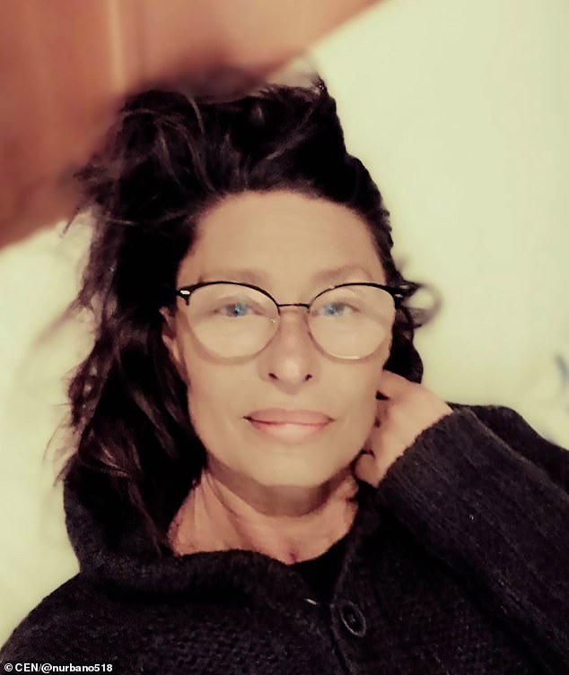 Από μοντέλο της Vogue, πάμπλουτη και διάσημη, κατάντησε άστεγη -Ζητιανεύει στους δρόμους [εικόνες] | iefimerida.gr 4