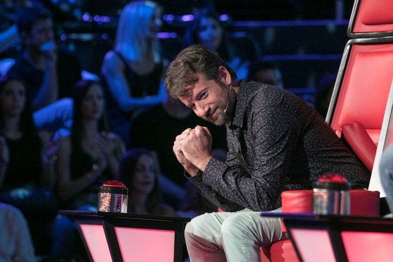 Πρεμιέρα για το «The Voice» με παρουσιαστή τον Καπουτζίδη -Ξεκίνησαν οι Blind Auditions [εικόνες] | iefimerida.gr 4