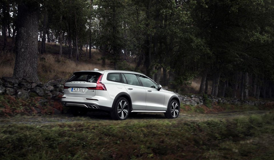 Volvo V60 και Cross Country | iefimerida.gr 6
