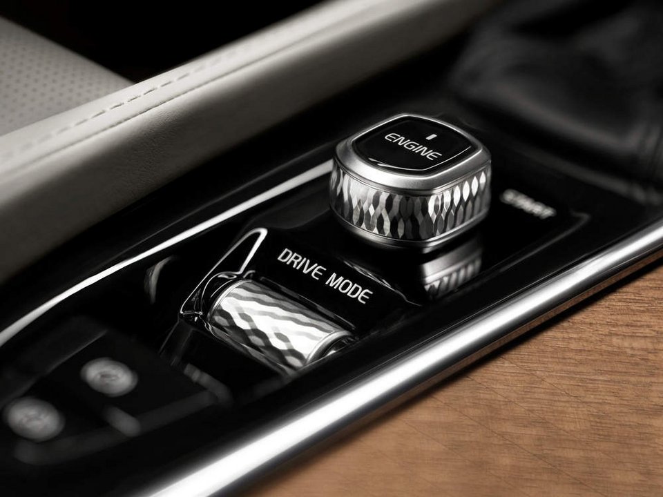 Η Volvo θα αποκαλύψει σε δόσεις το νέο XC90 αρχίζοντας από το εσωτερικό του | iefimerida.gr 2