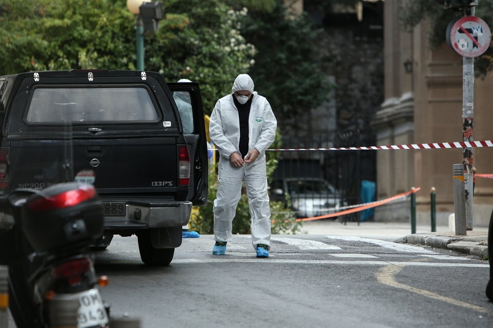 Αμεσα στο σημείο έφτασε η αντιτρομοκρατική