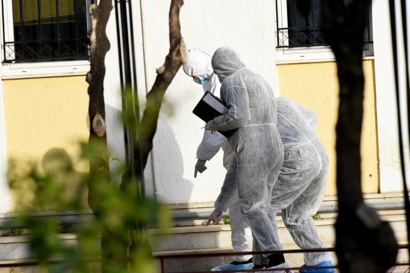 Εβαλαν εκρηκτικό μηχανισμό πίσω από το Α.Τ. Δάφνης: «Είναι για τον Λάμπρο» [εικόνες] | iefimerida.gr 3