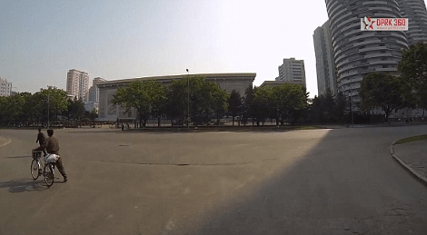 Απαγορευμένες εικόνες από τη Βόρεια Κορέα -Περιήγηση στους δρόμους της Πιονγιάνγκ με κρυφή κάμερα [βίντεο] | iefimerida.gr 3