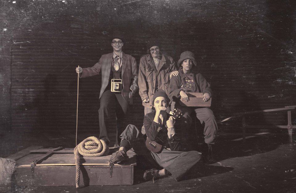 Βόρνεο: Ένα ατμοσφαιρικό θαλασσινό ταξίδι πάνω στη σκηνή [εικόνες]  | iefimerida.gr 1