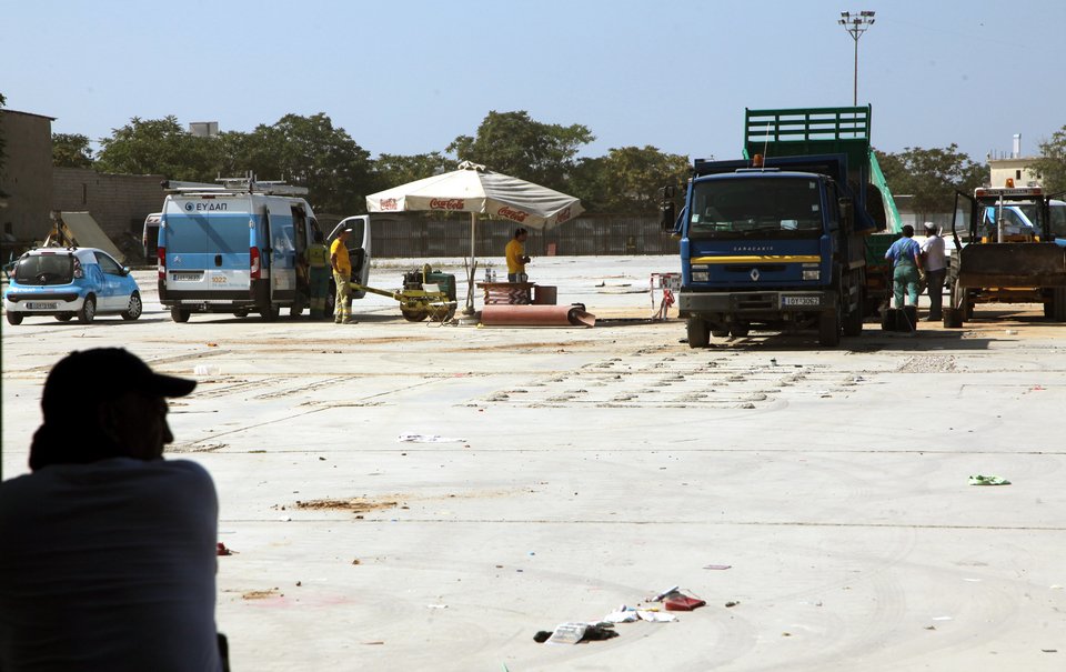 Aπό το Πεδίον του Άρεως στον Ελαιώνα -Ξεκίνησαν οι εργασίες για την μετεγκατάσταση των μεταναστών [εικόνες] | iefimerida.gr 5